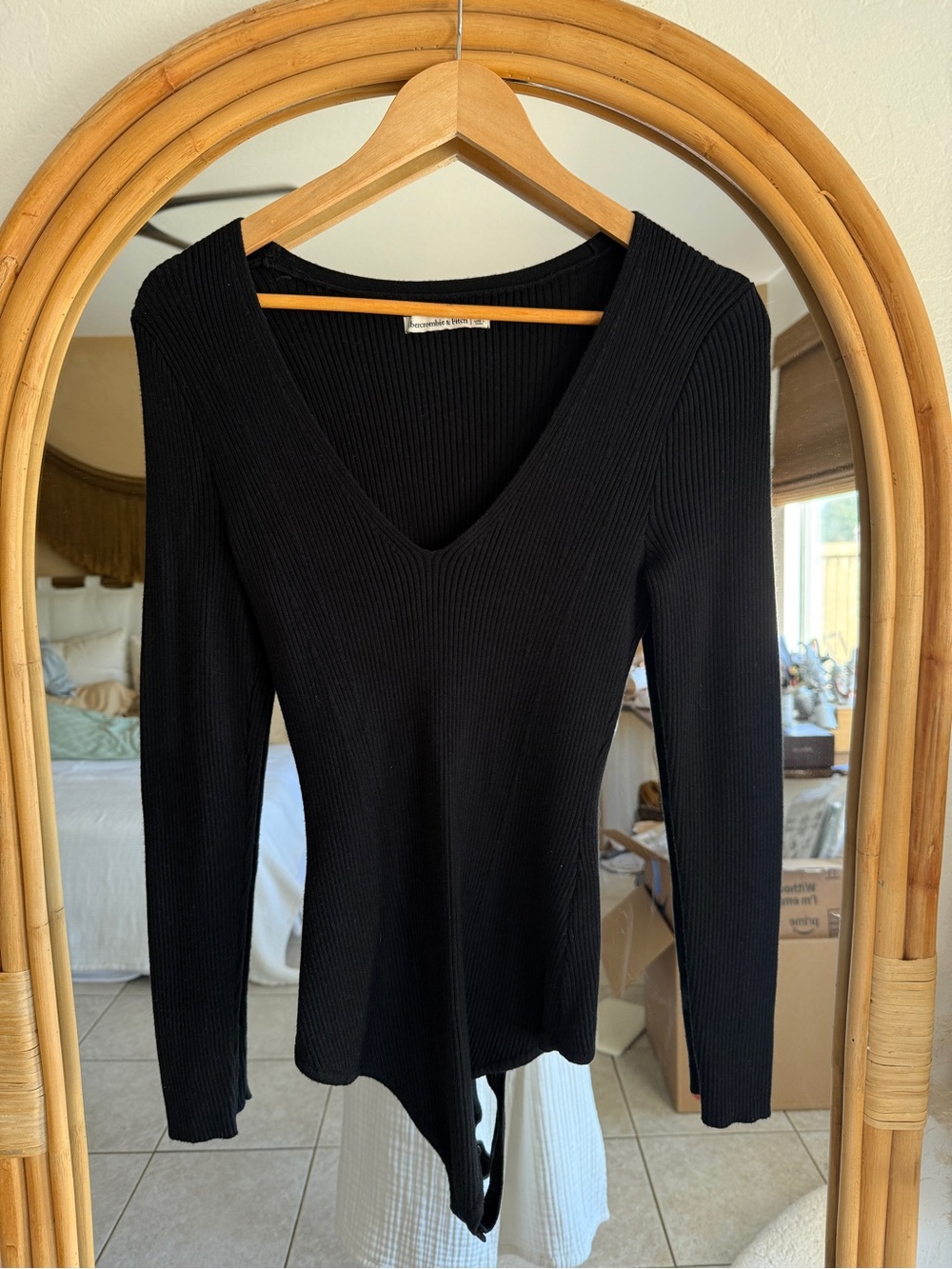 Abercrombie & Fitch Black Ribbed V‑Neck Long Sleeve Bodysuit